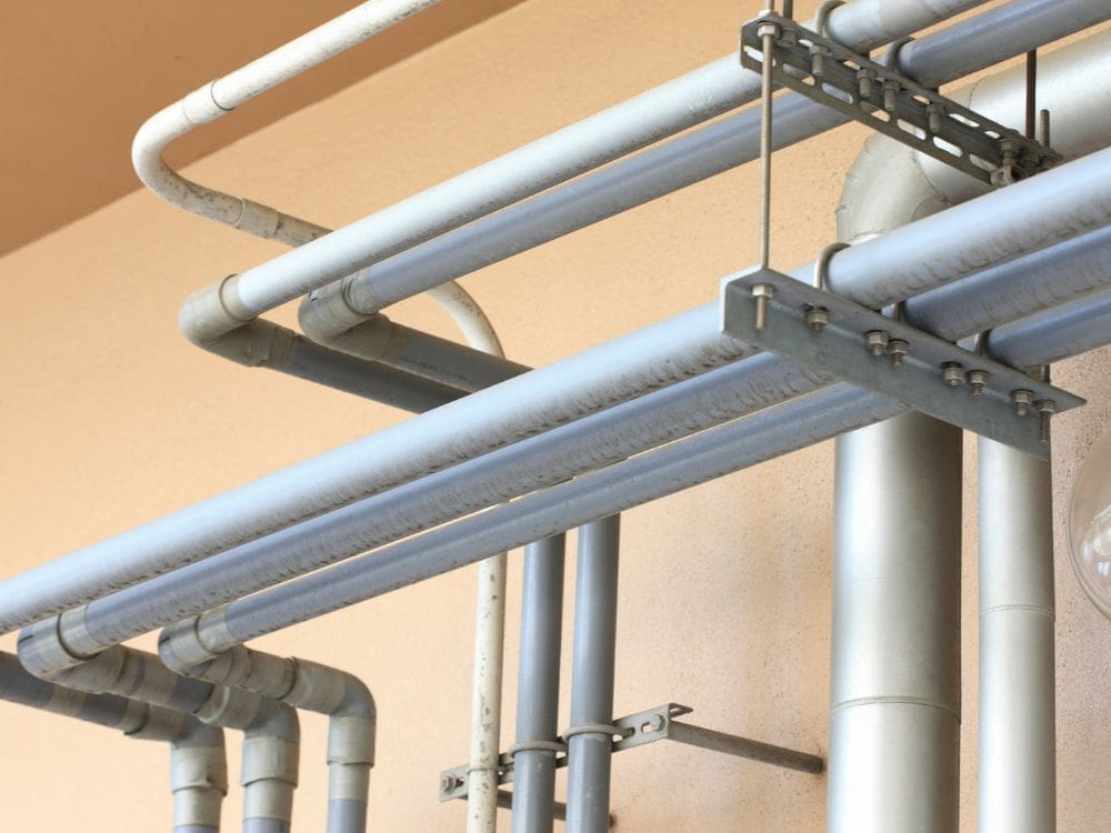 image of commercial plumbing pipes
